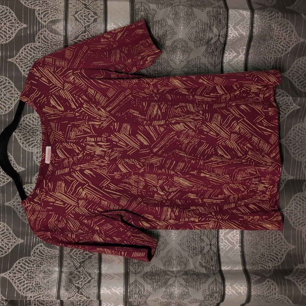 Elegant Tee